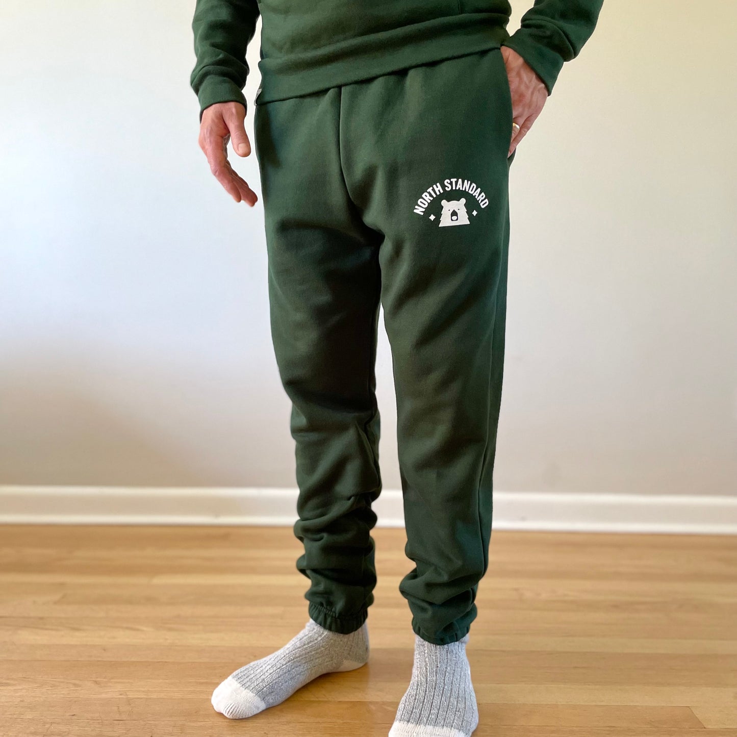 Relaxed Fit Arc Sweatpants - Forest with White